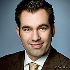 Dr. Tim Schmidla