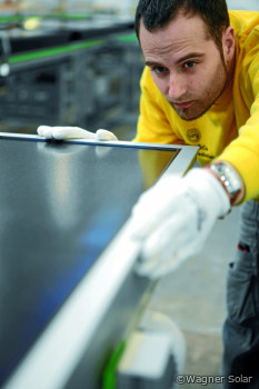 Solarthermiebranche: Kollektorproduktion