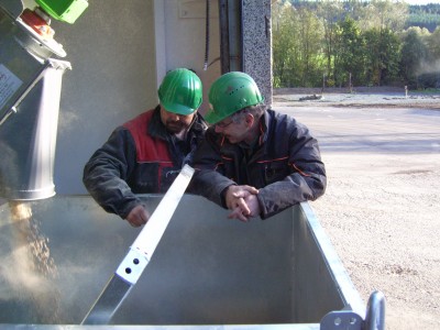 EC Bioenergie_Erste Pellets in Mittenaar